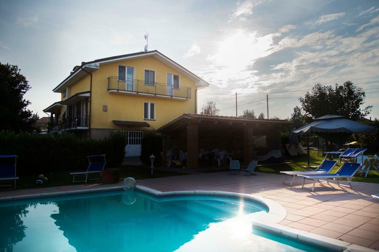 Quick Home Garden Apt Alice Castello Exterior photo